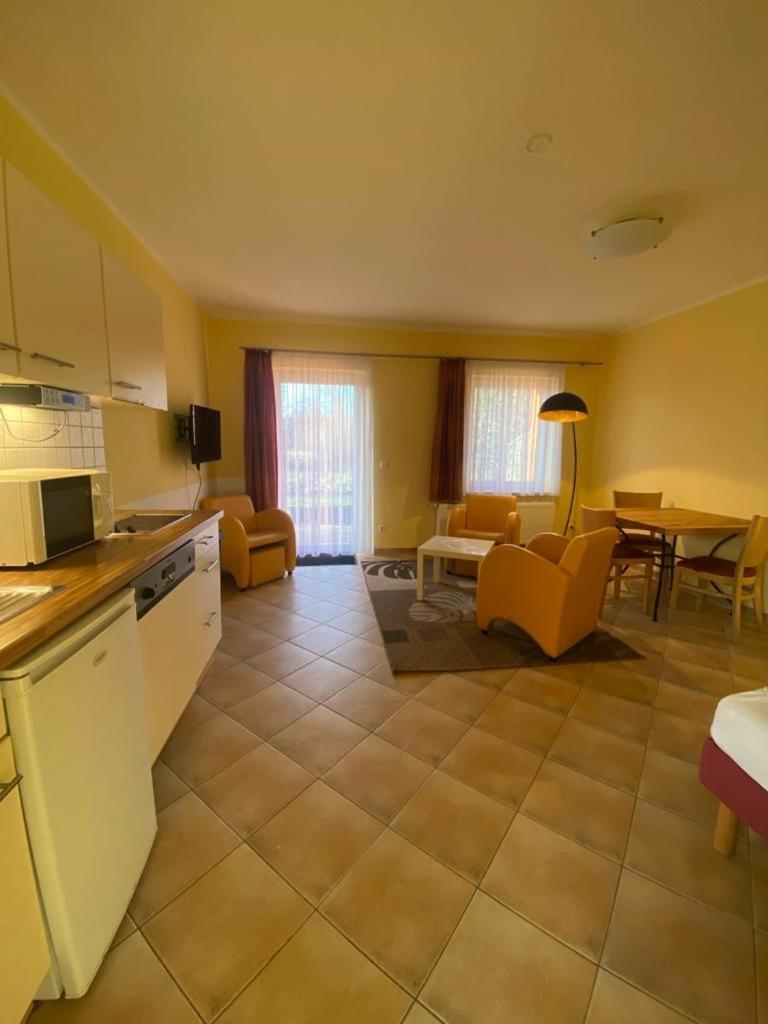 רוסטוק Apartments In Der Kopenhagener Strasse מראה חיצוני תמונה