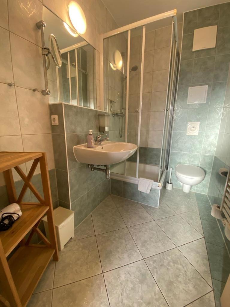 רוסטוק Apartments In Der Kopenhagener Strasse מראה חיצוני תמונה