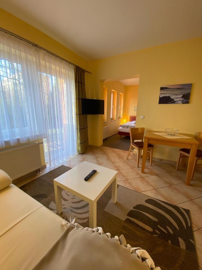 רוסטוק Apartments In Der Kopenhagener Strasse מראה חיצוני תמונה